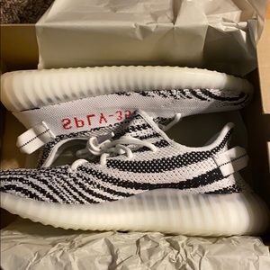 Yeezy boost 350 v2 Zebra’s